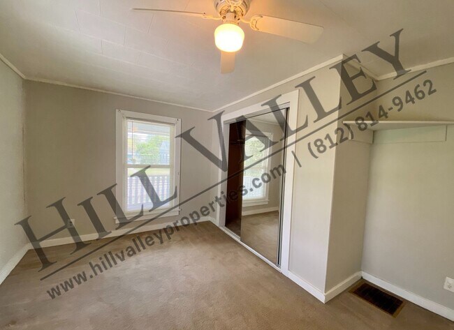 Foto del edificio - Two Bedroom home in desirable east-side lo...