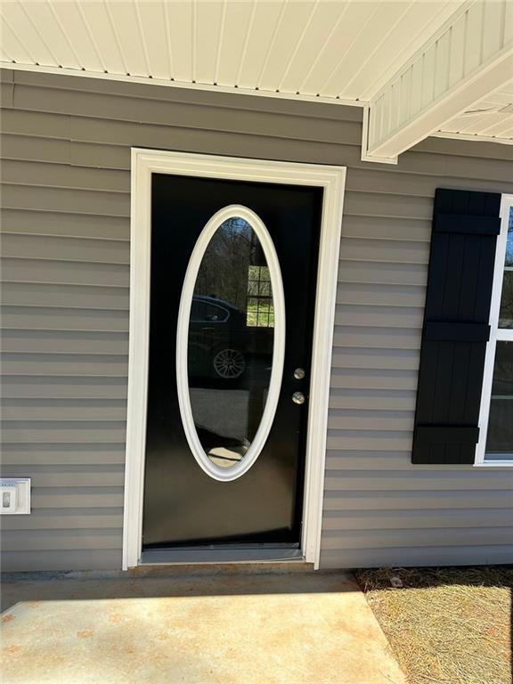 Foto del edificio - 295 Pony Lake Rd