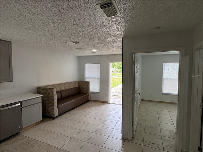 Foto del edificio - 1053 Scott St
