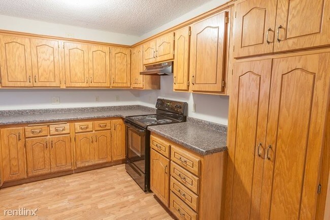 Foto del edificio - 4 br, 3 bath House - 3174 109th Lane NW