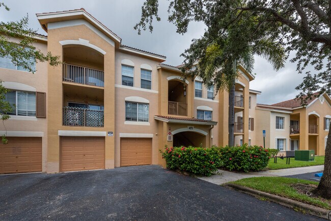 Building Photo - 4171 San Marino Blvd