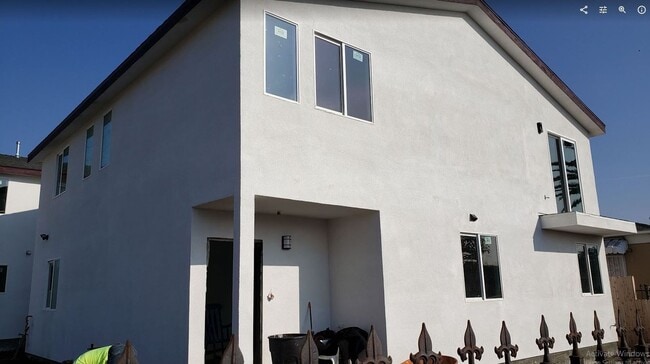Building Photo - 83(1201)