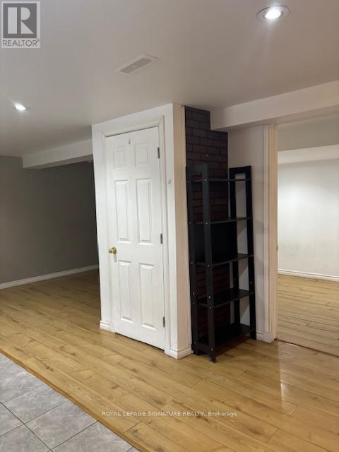 Building Photo - 118 Redgrave Dr