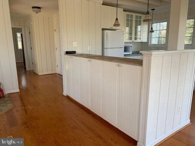Foto del edificio - 16445 Maple Dr