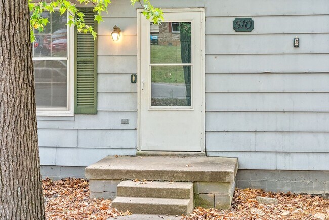 Foto del edificio - 3 Bedroom Home on Wooded Lot For Rent!