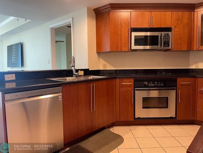 Foto del edificio - 401 SW 4th Ave