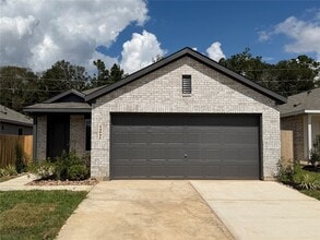 Building Photo - 14841 N Ascot Bnd Cir