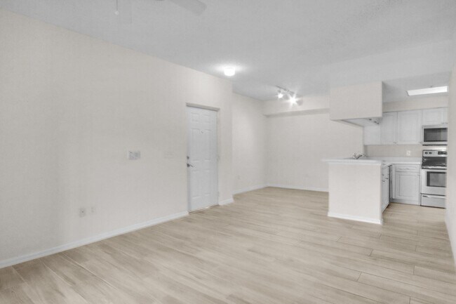 Building Photo - 3022 Alcazar Pl