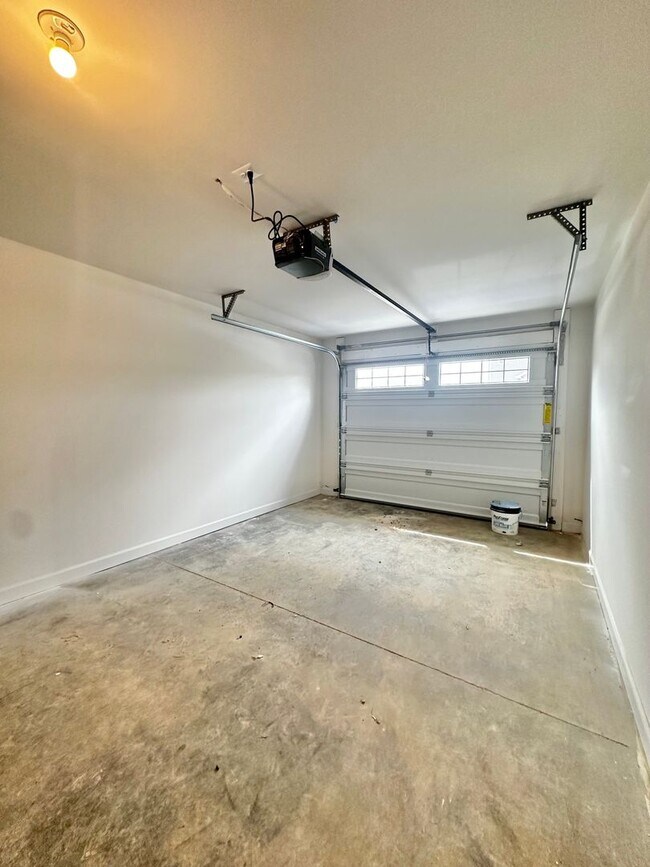 Foto del edificio - Brand New Townhouse for Rent in Congers Creek