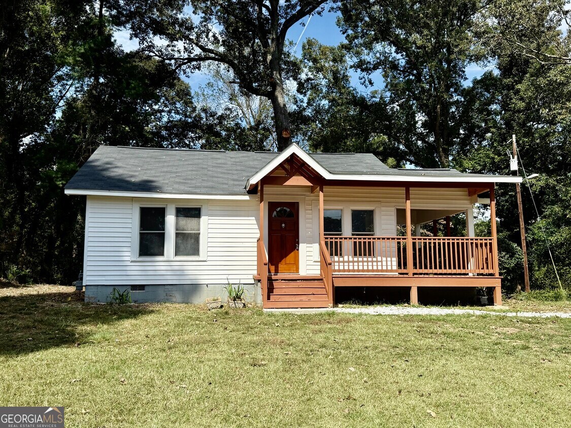 Foto principal - 1634 Lake Jodeco Rd