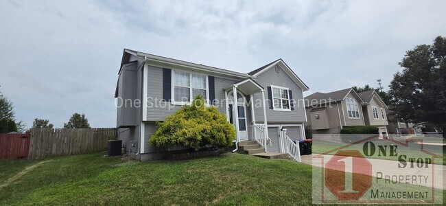 Foto del edificio - Beautiful 3 Bedroom & 2 Bathroom Home!