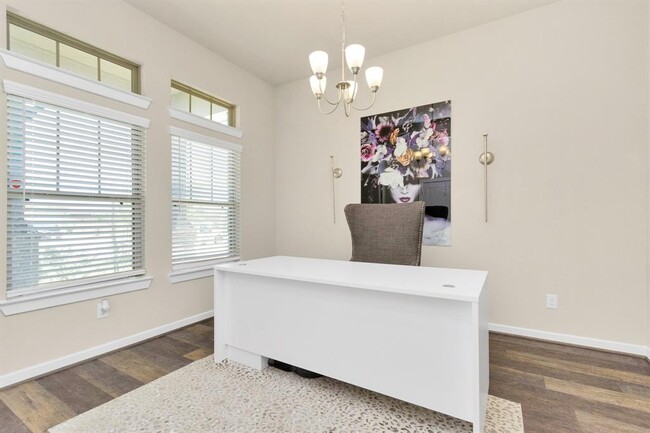 Building Photo - 23923 Northwood Terrace Ln