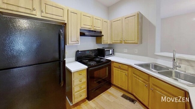 Building Photo - 6712 Mallard Park Dr