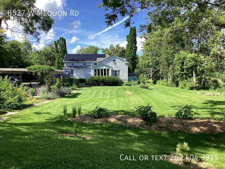 Primary Photo - Beautiful Home w/ Large Yard & Energy Savi...