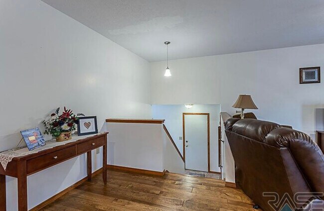 Foto del edificio - 2720 S Maywood Dr