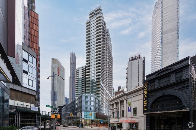 The Rocklyn - The Rocklyn Apartments