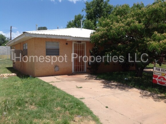 Primary Photo - 1024 W 15th St