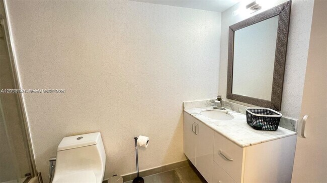Foto del edificio - 1200 Brickell Bay Dr