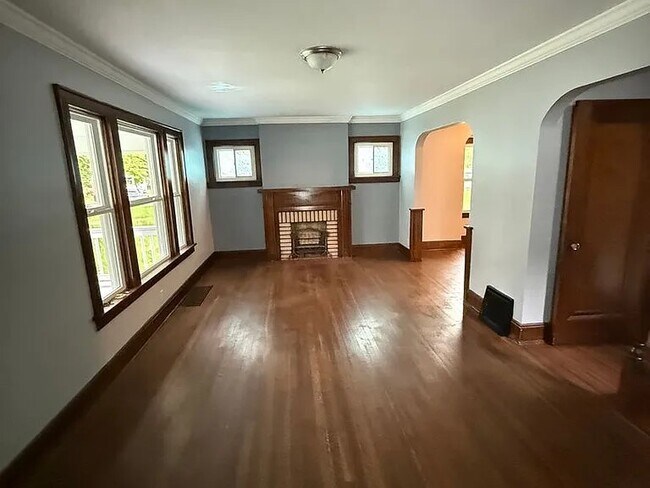Foto del edificio - 420 Grace Ave