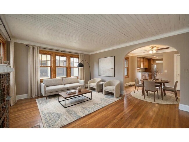 Foto del edificio - 5006 30th Ave S