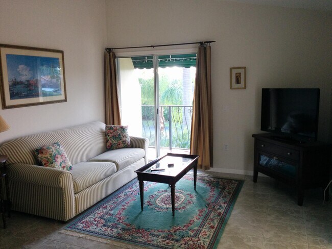 Foto del edificio - 545 Waterside Dr