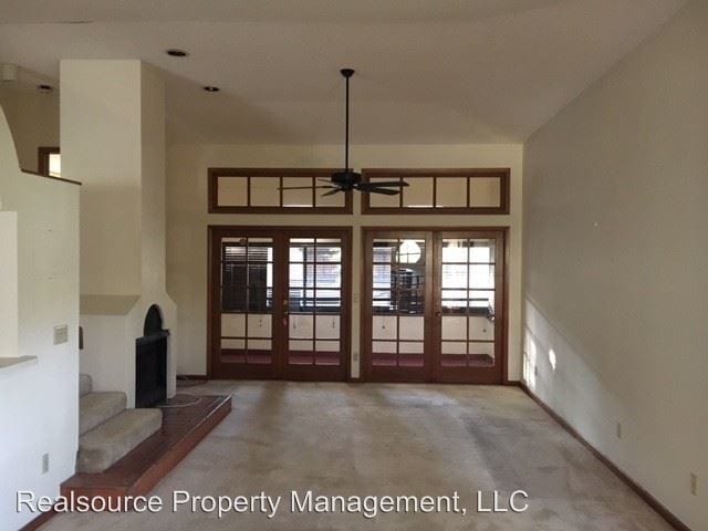 Building Photo - 3 br, 2 bath House - 6114 Raintree Drive