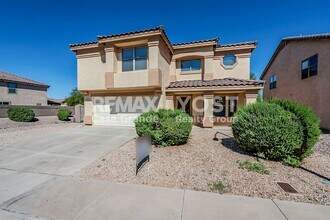 Building Photo - 610 W Racine Loop