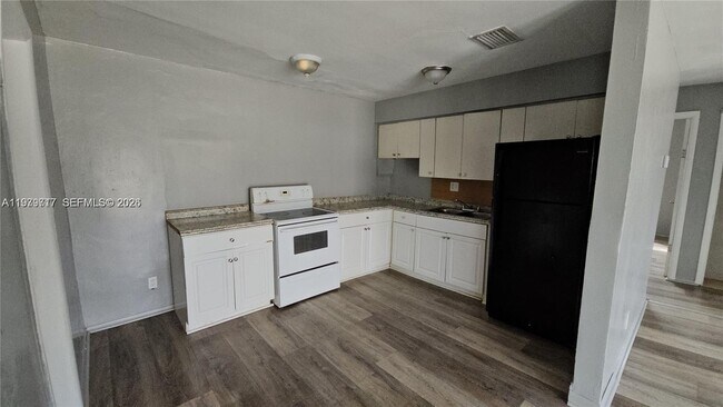 Foto del edificio - 374 NW 31st Ave