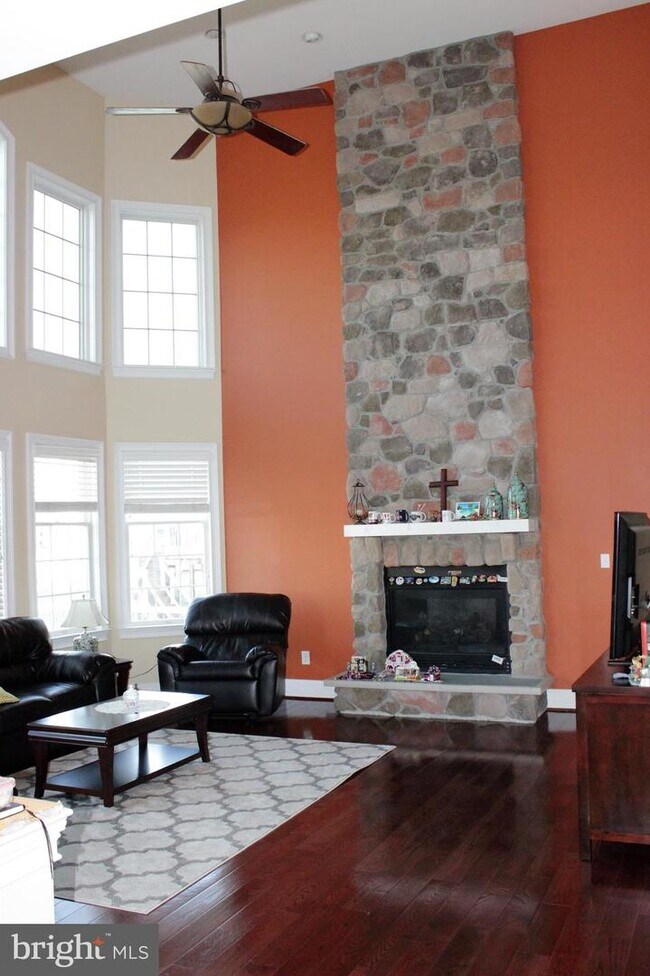 Foto del edificio - 212 Winston Ln