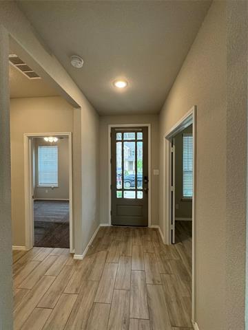 Building Photo - 6033 Seguin Ct