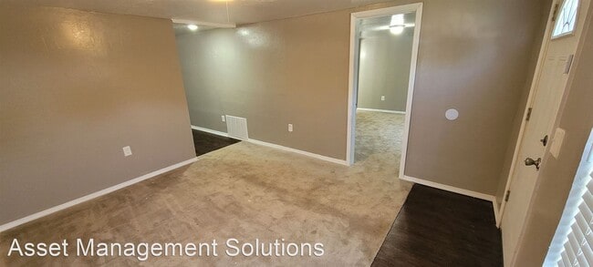 Building Photo - 4 br, 3 bath House - 2331 SW 49th St.