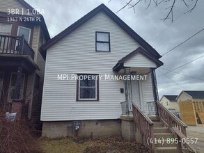 Building Photo - 1943 N 24th Pl