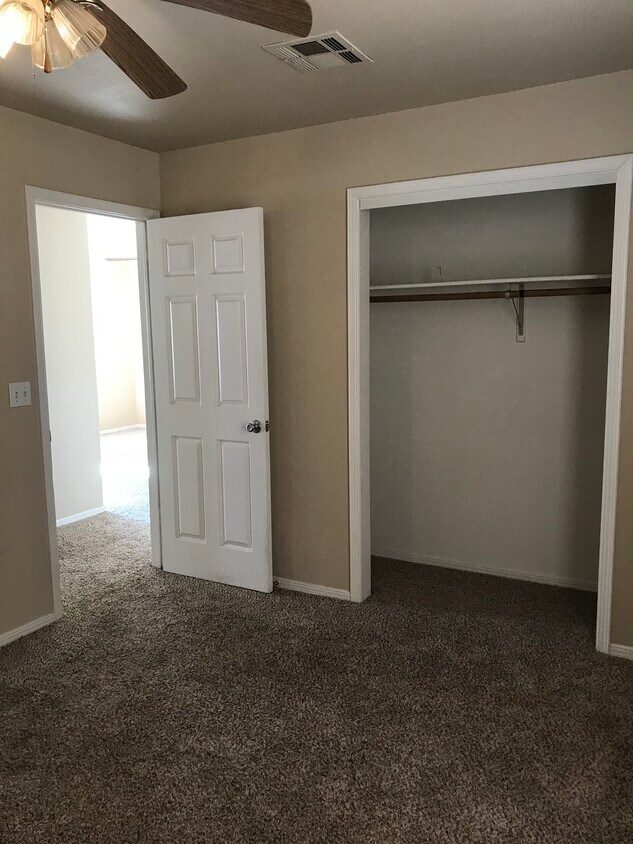 2245 Bex St Unit B, Las Cruces, NM 88005 Apartments in Las Cruces, NM