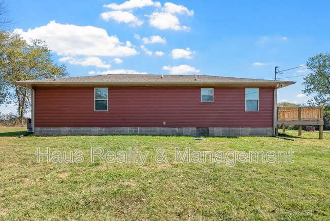 Foto del edificio - 7847 US-41