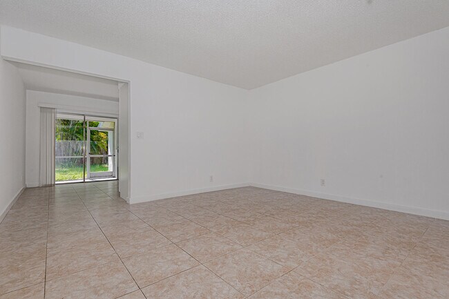 Building Photo - 3860 Vancott St