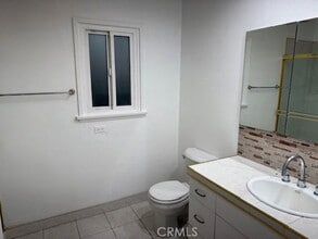 Building Photo - 5851 Satsuma Ave