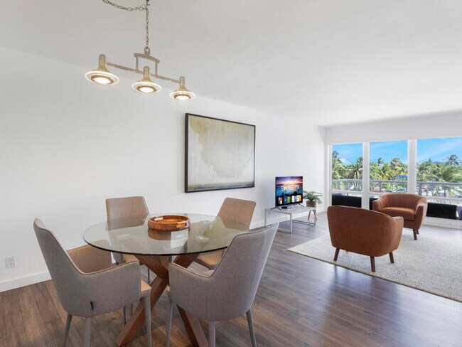 Foto del edificio - 111 N Pompano Beach Blvd