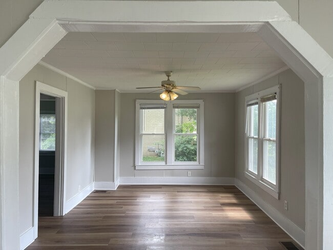 Building Photo - 206 Dawson Ln