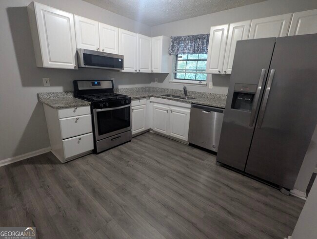 Foto del edificio - 2153 Cherokee Valley Cir