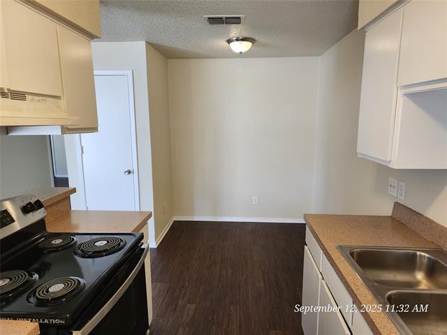 Building Photo - 517 Gibbins Ct