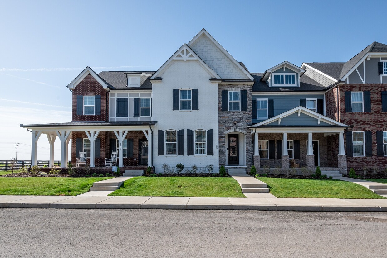 135 Grandstand Blvd, Gallatin, TN 37066 Townhome Rentals in Gallatin