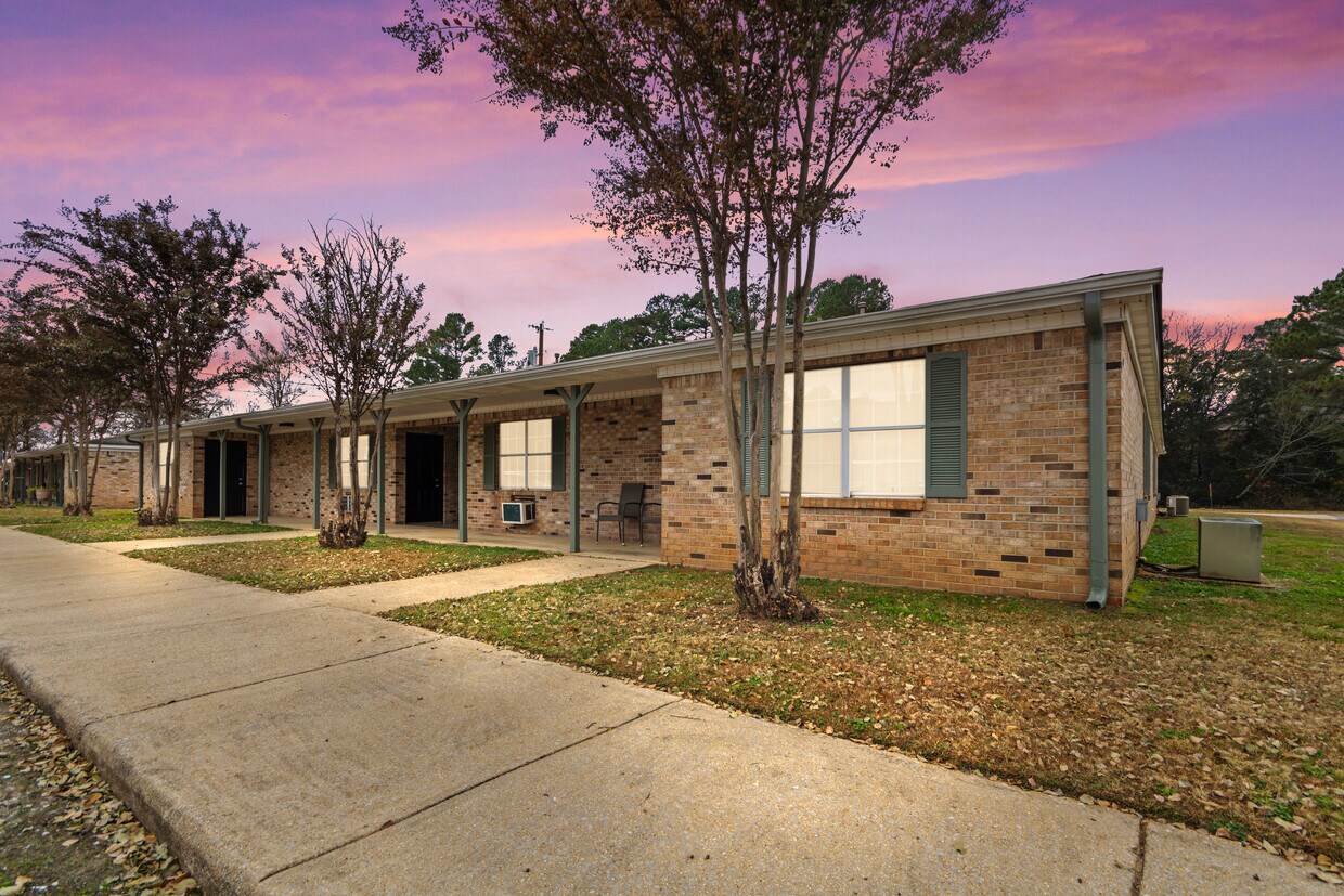 Foto principal - Swan Creek Apartments