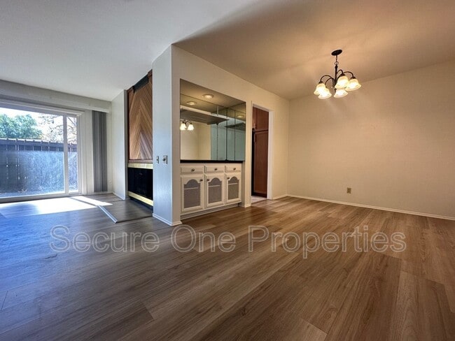 Building Photo - 31555 Lindero Canyon Rd