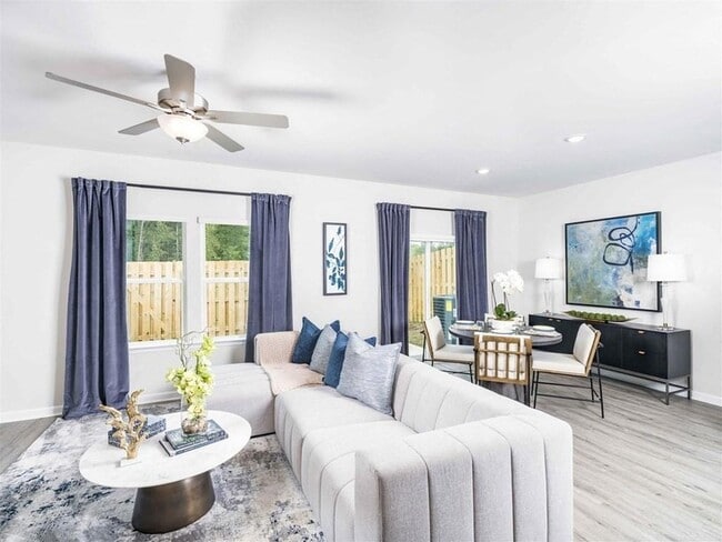 Photo - 133 Pyramid Ln Townhome