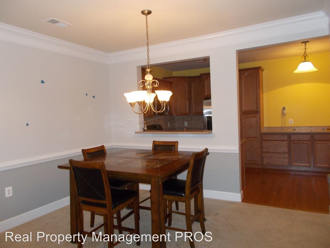 Foto principal - 7055 Heritage Hunt Dr