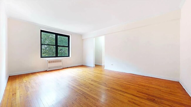Building Photo - 4489 Broadway