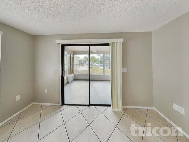 Foto del edificio - 6101 37th Ave W