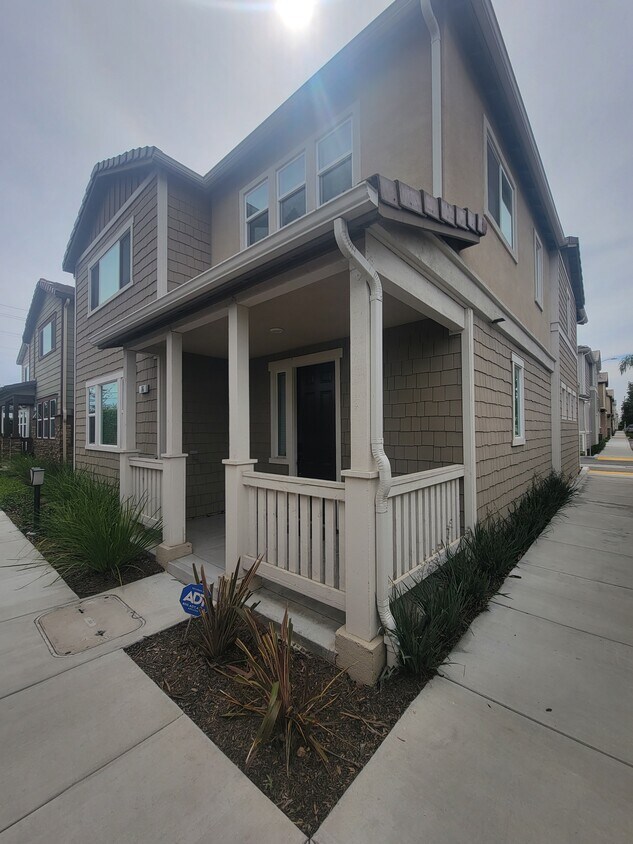 4 3 Bedroom Apartments for Rent in Compton, CA Westside Rentals