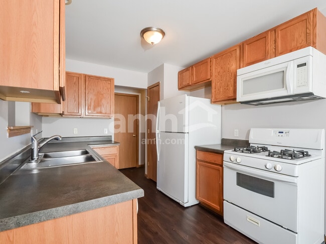 Foto del edificio - 1031 Misty Landing Ct