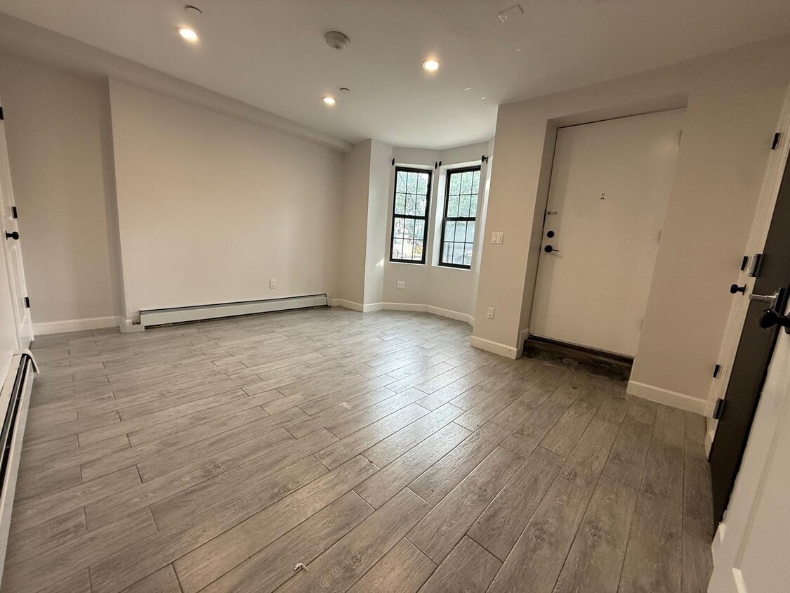 Photo - 52 Yonkers Ave (Yonkers, NY)